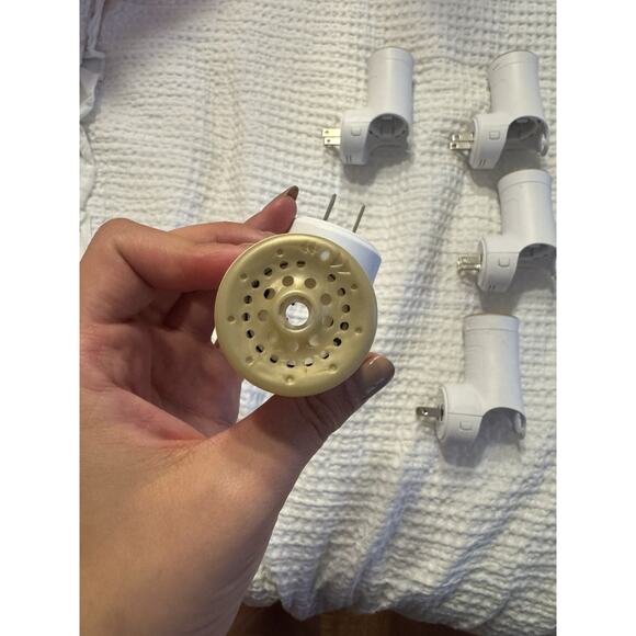 Lot of 7 Glade PlugIns Scented Oil Warmers Freshener - Picture 3 of 3